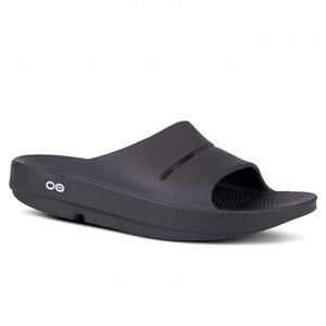 Oofos OOahh Slide Sandal in Black size Men’s 9 or Women’s 11